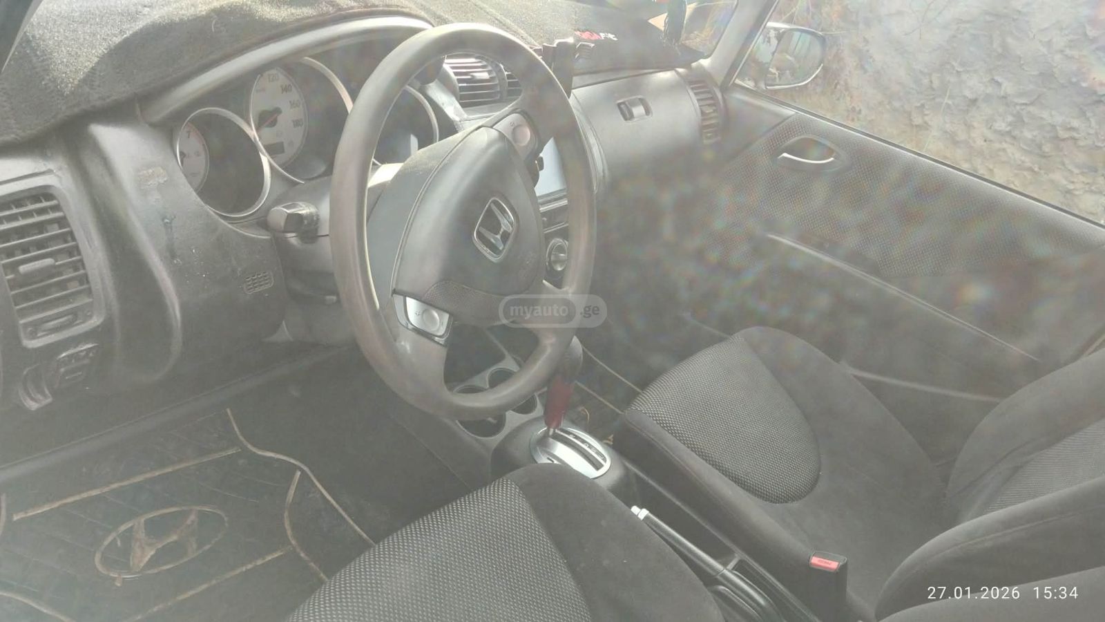 Honda Fit 2002 — photo 2