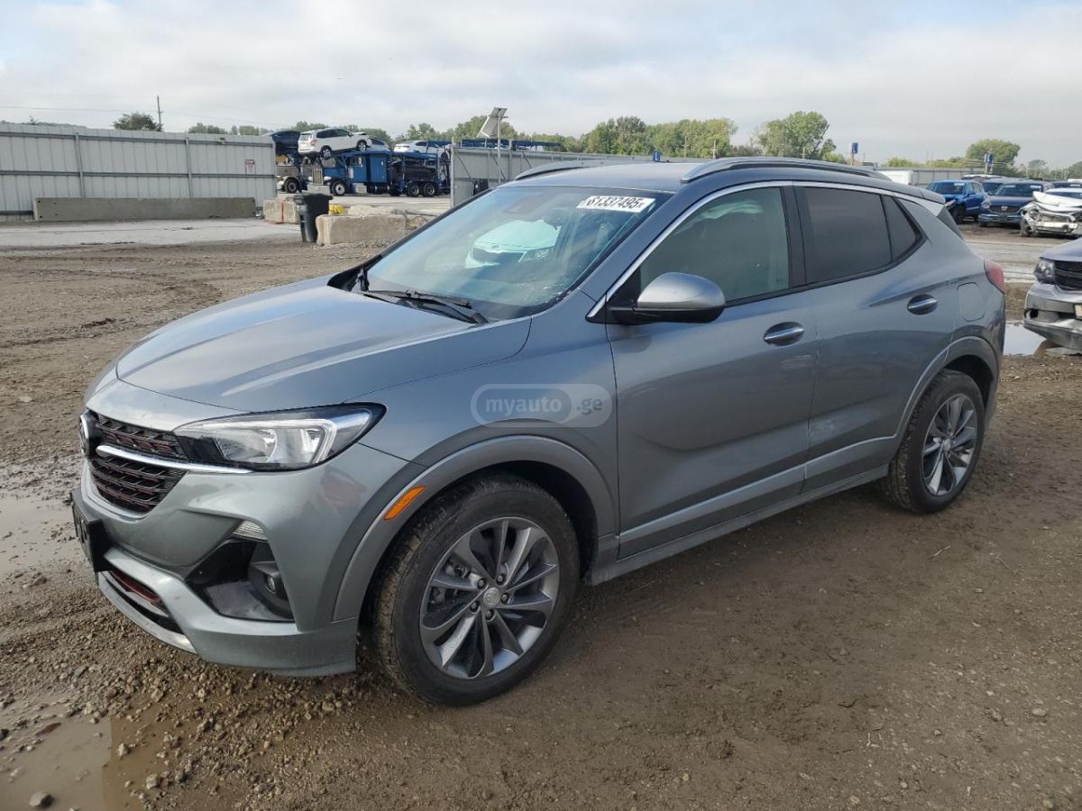 Buick Encore 2023 — photo 2