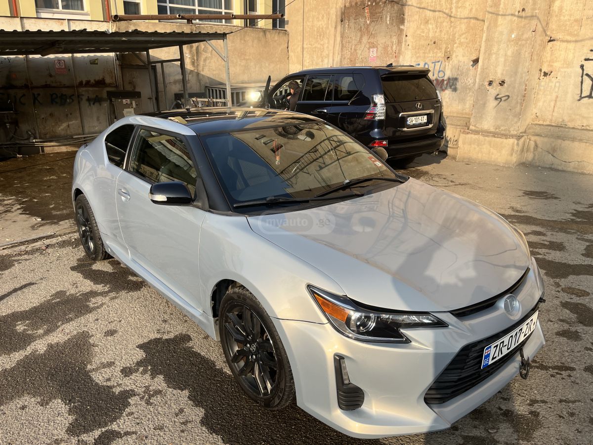 Scion tC