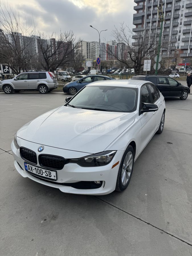 BMW 320 2015 — photo 2