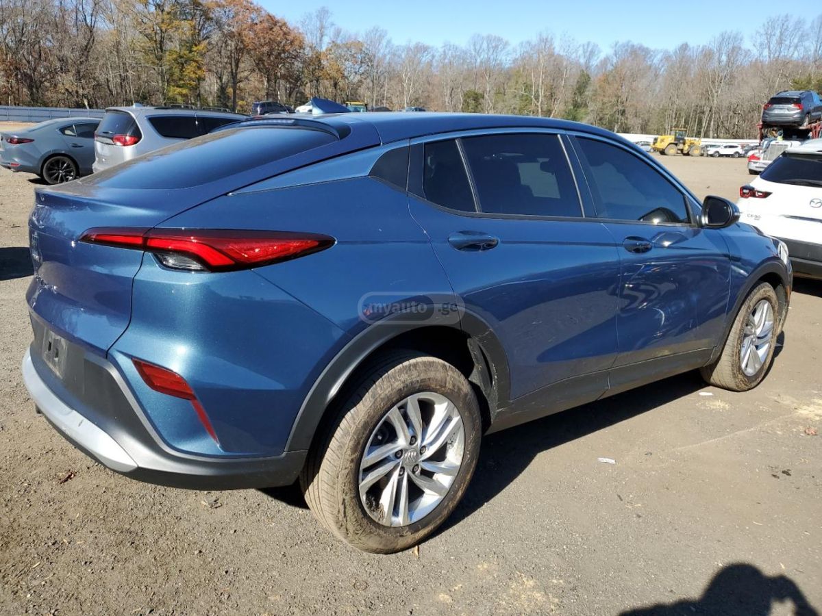 Buick Envista 2023 — photo 2