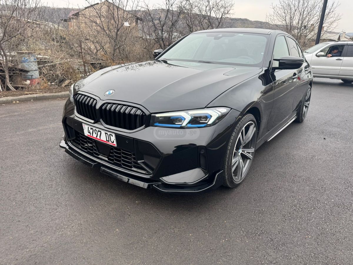 BMW 330