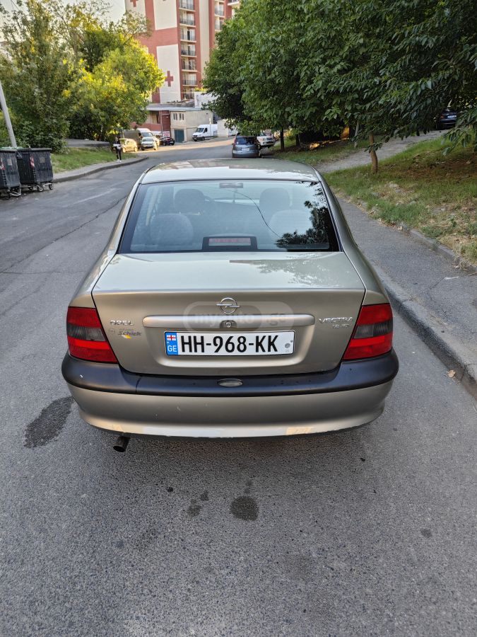 Opel Vectra 1998 — photo 2