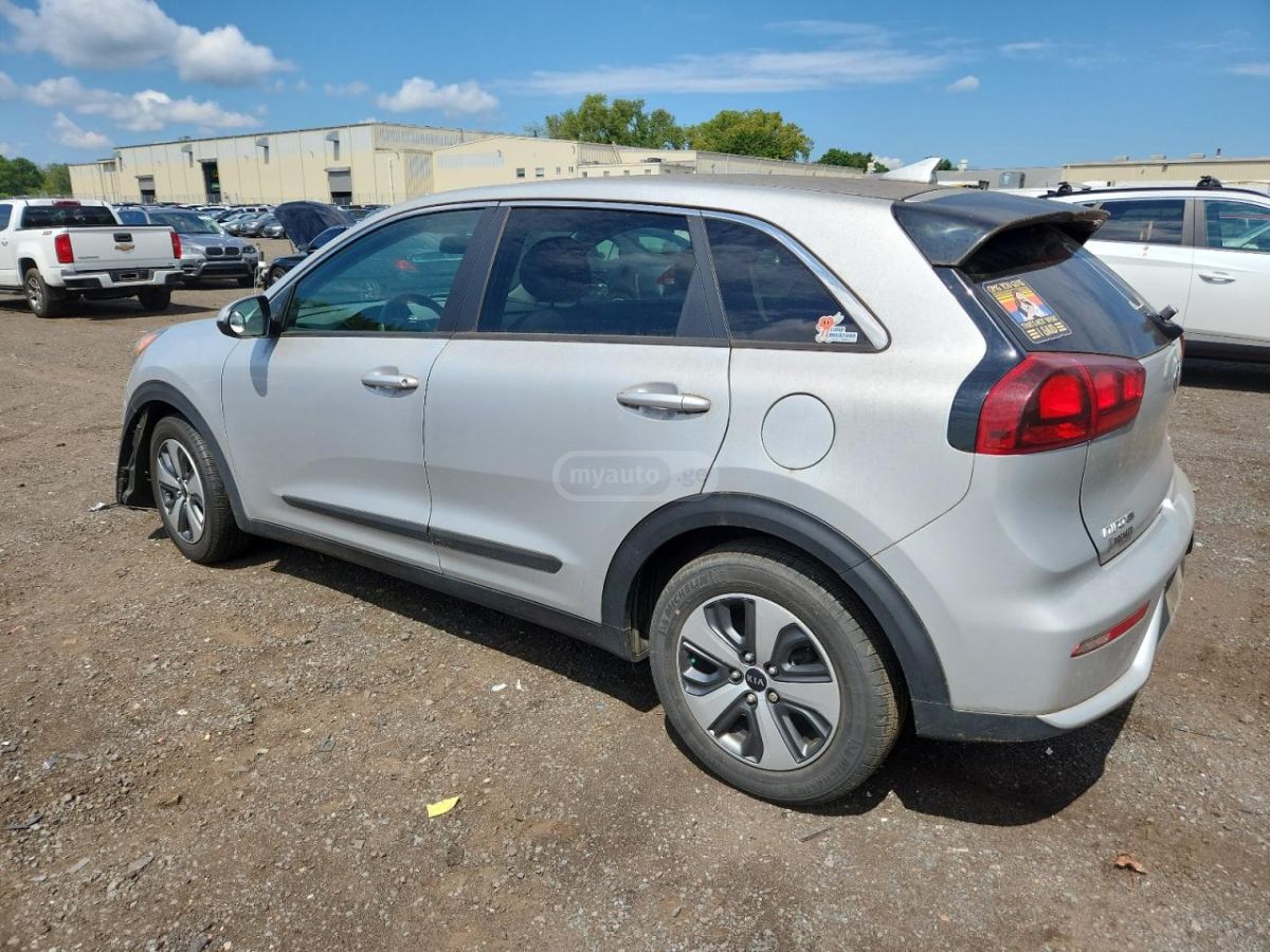 Kia Niro 2019 — photo 2