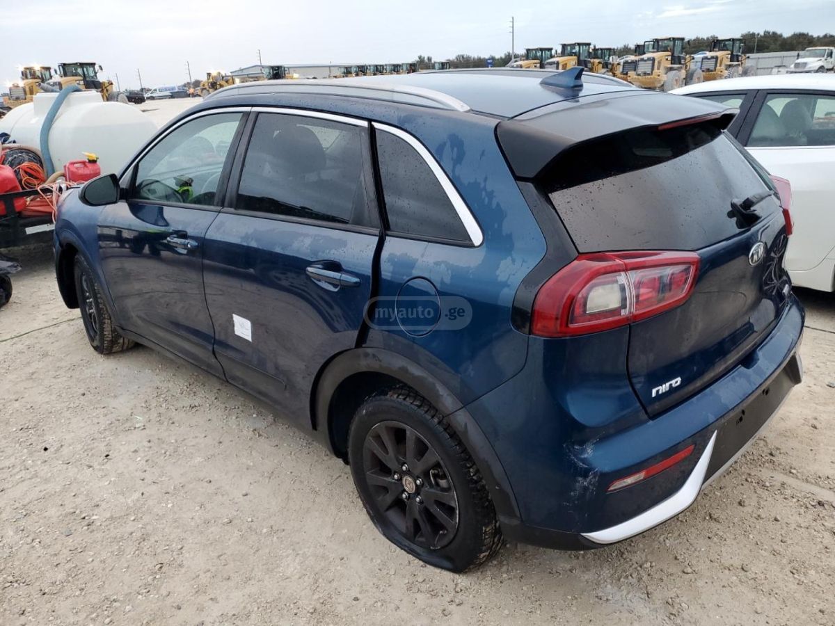 Kia Niro 2019 — photo 2