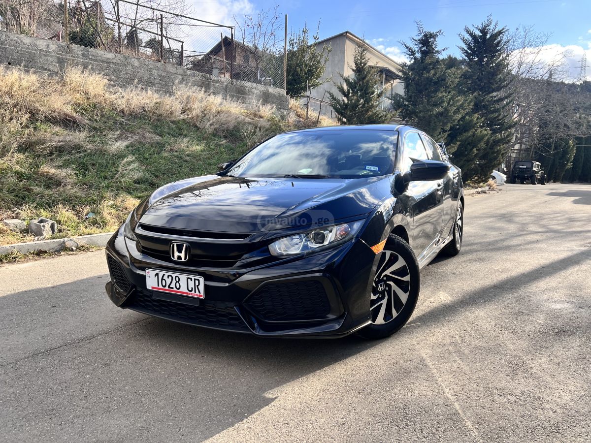 Honda Civic 2017 — photo 2