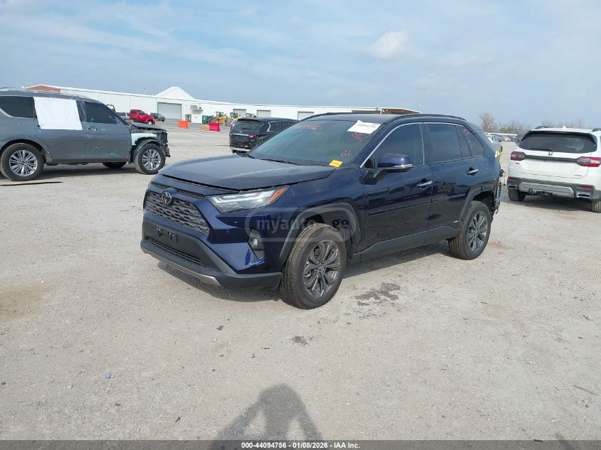 Toyota RAV4 2025 — photo 2