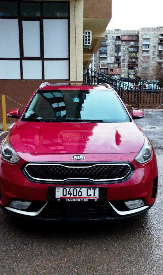 Kia Niro 2017 — photo 2