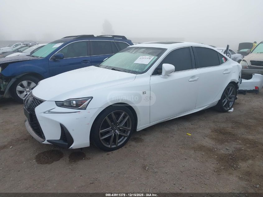 Lexus IS 350 2018 — photo 2