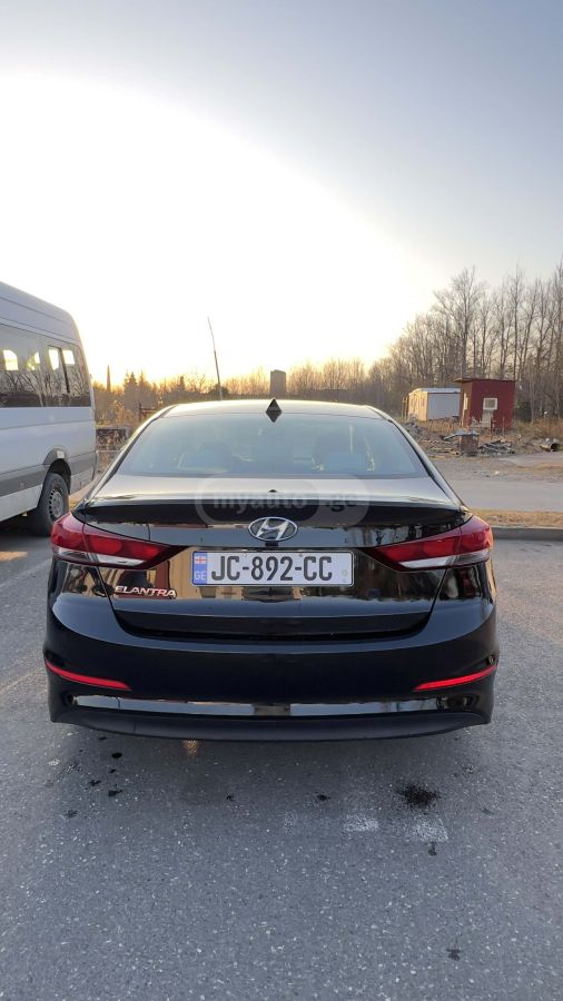 Hyundai Elantra