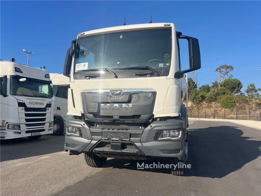 Isuzu TGS 2025 — photo 2