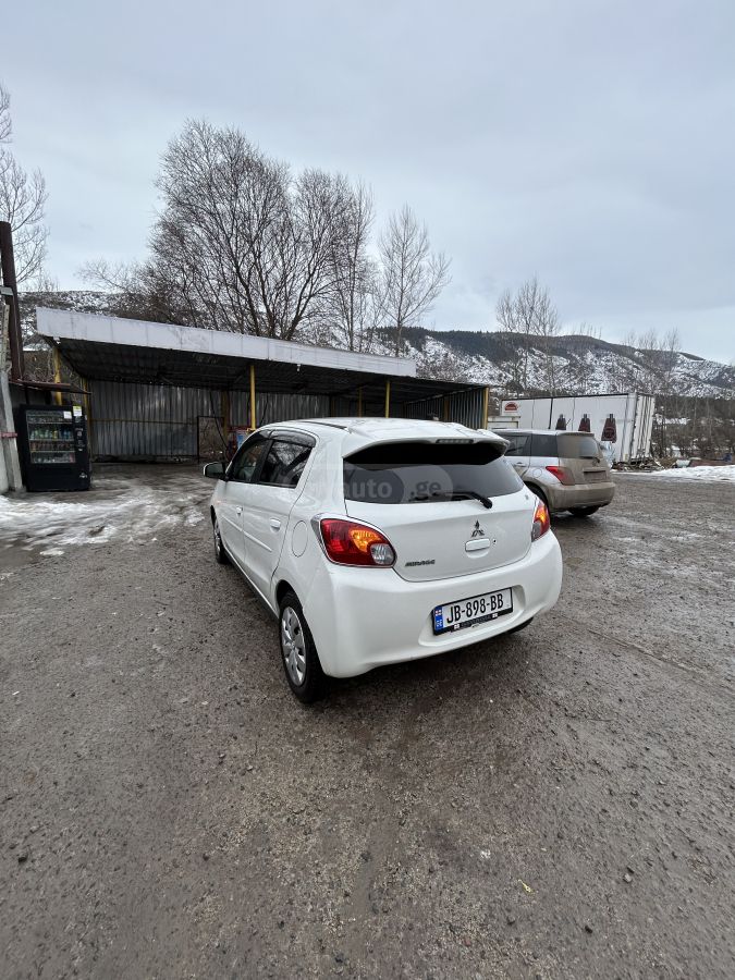 Mitsubishi Mirage 2012 — photo 2