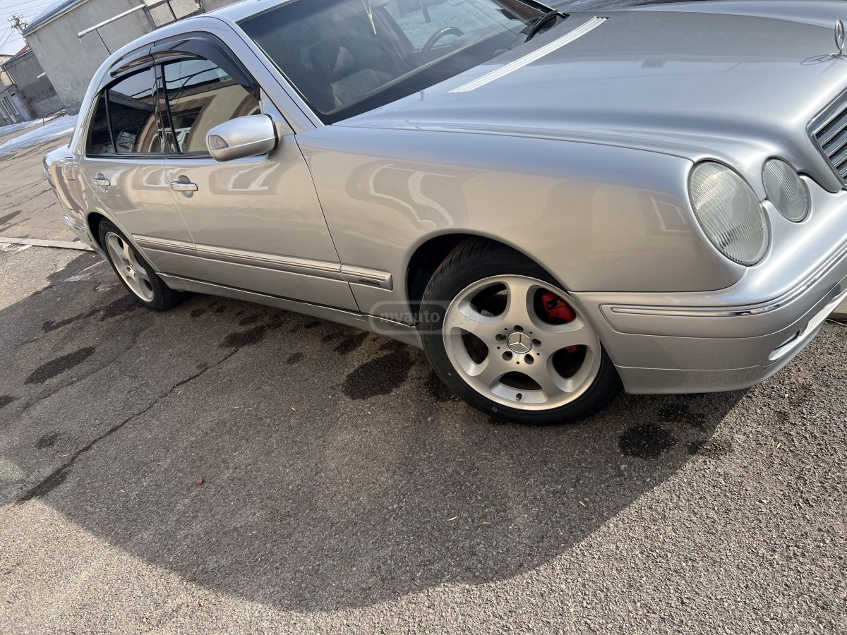 Mercedes-Benz E 280 2000 — photo 2