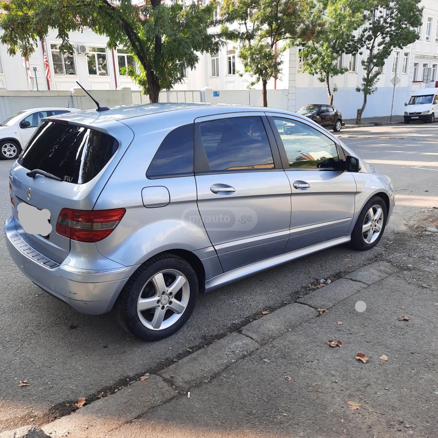 Mercedes-Benz B 170 2008 — photo 2