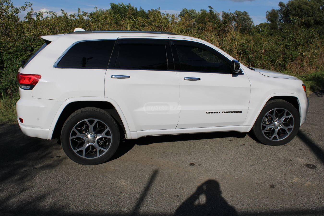 Jeep Grand Cherokee 2019 — photo 2