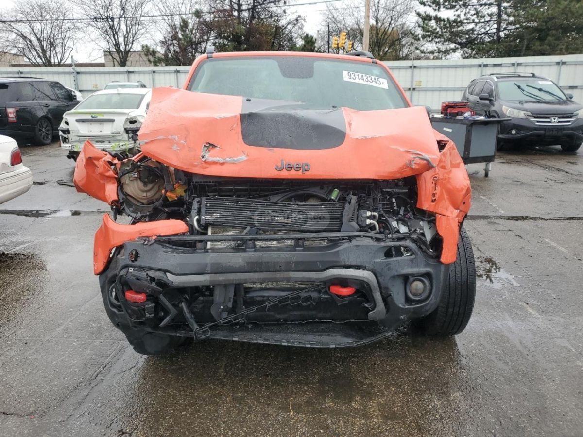 Jeep Renegade 2018 — photo 2