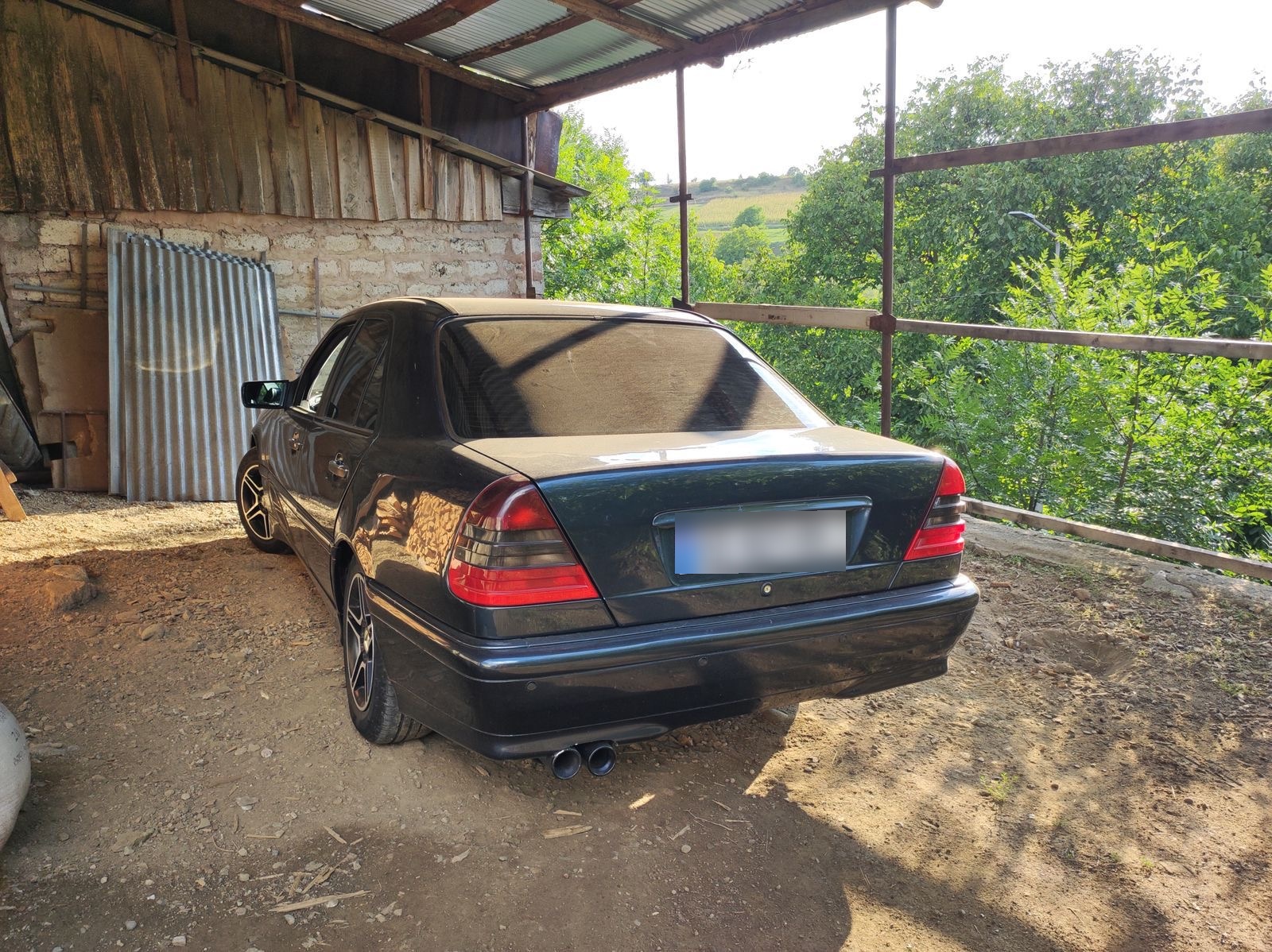 Mercedes-Benz C 180