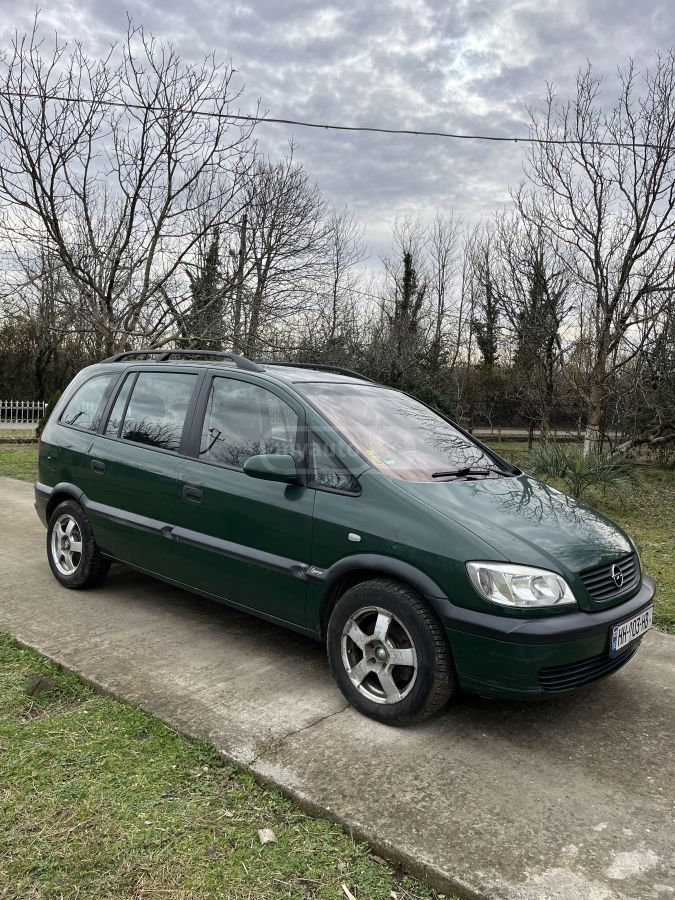 Opel Zafira 2001 — photo 2