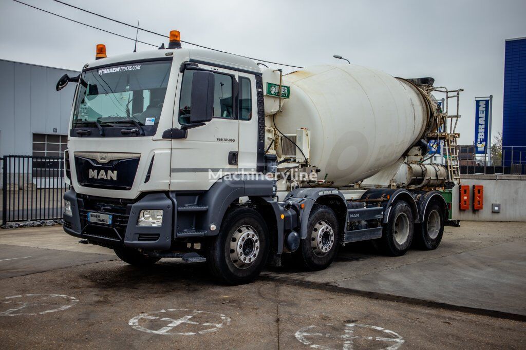 Isuzu TGS