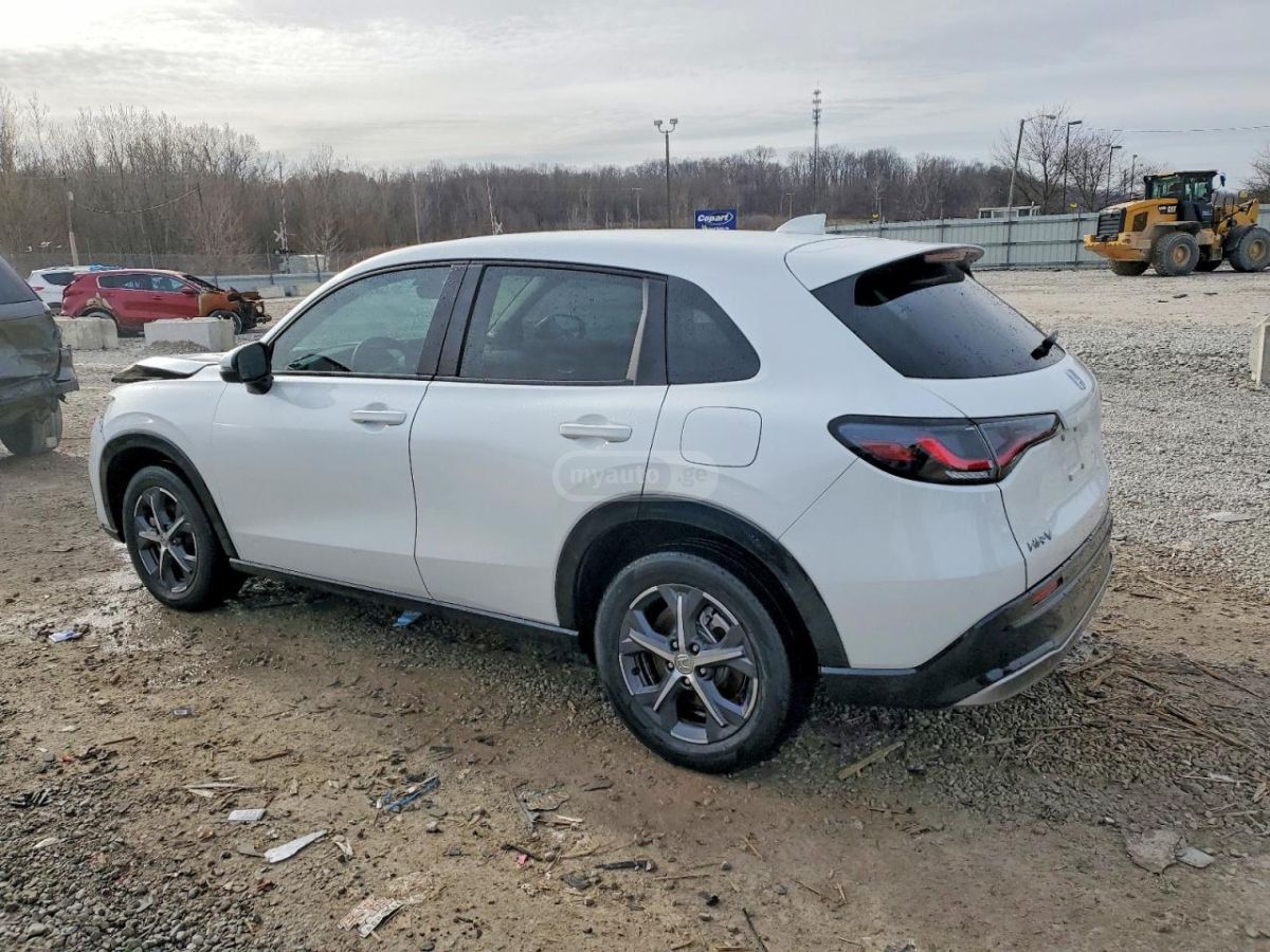 Honda HR-V 2023 — photo 2