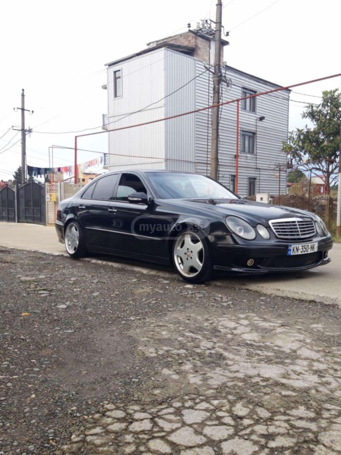 Mercedes-Benz E 320 2002 — photo 2