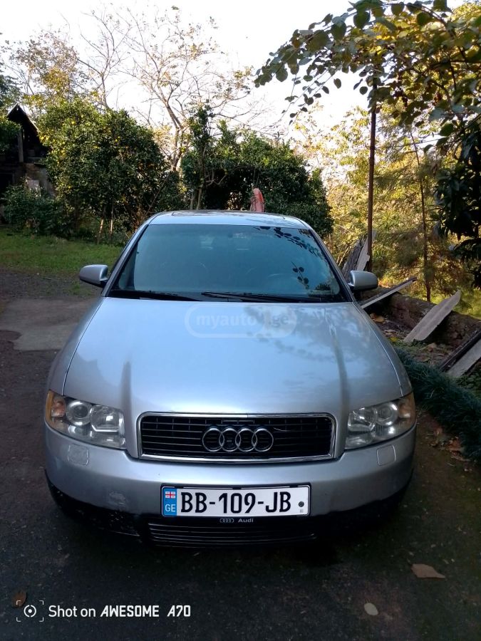 Audi A4 2002 — photo 2