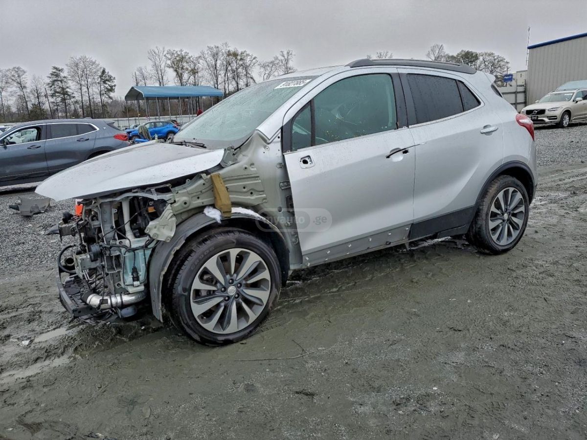 Buick Encore 2019 — photo 2