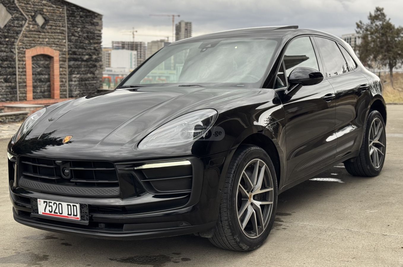 Porsche Macan 2023 — photo 2