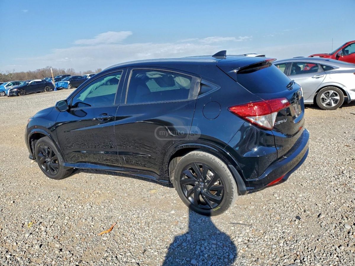 Honda HR-V 2022 — photo 2