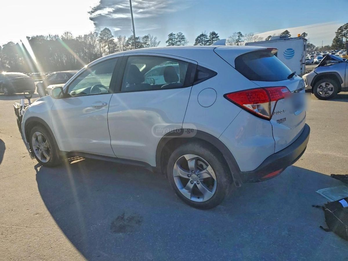 Honda HR-V 2022 — photo 2