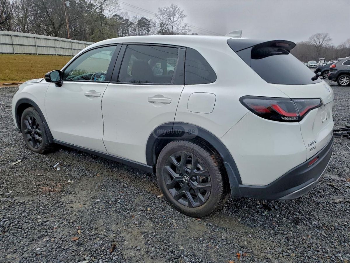 Honda HR-V 2023 — photo 2