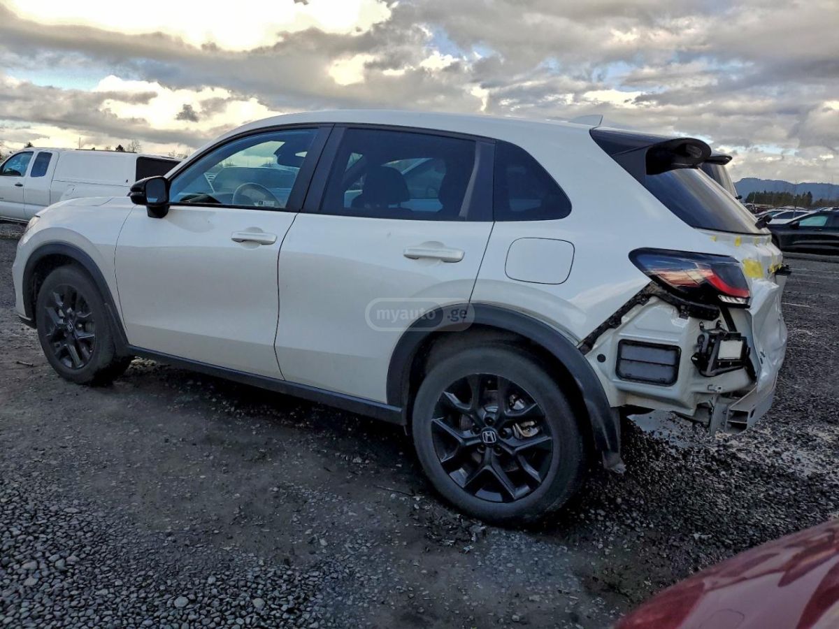 Honda HR-V 2023 — photo 2