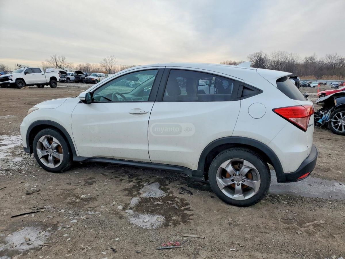 Honda HR-V 2017 — photo 2