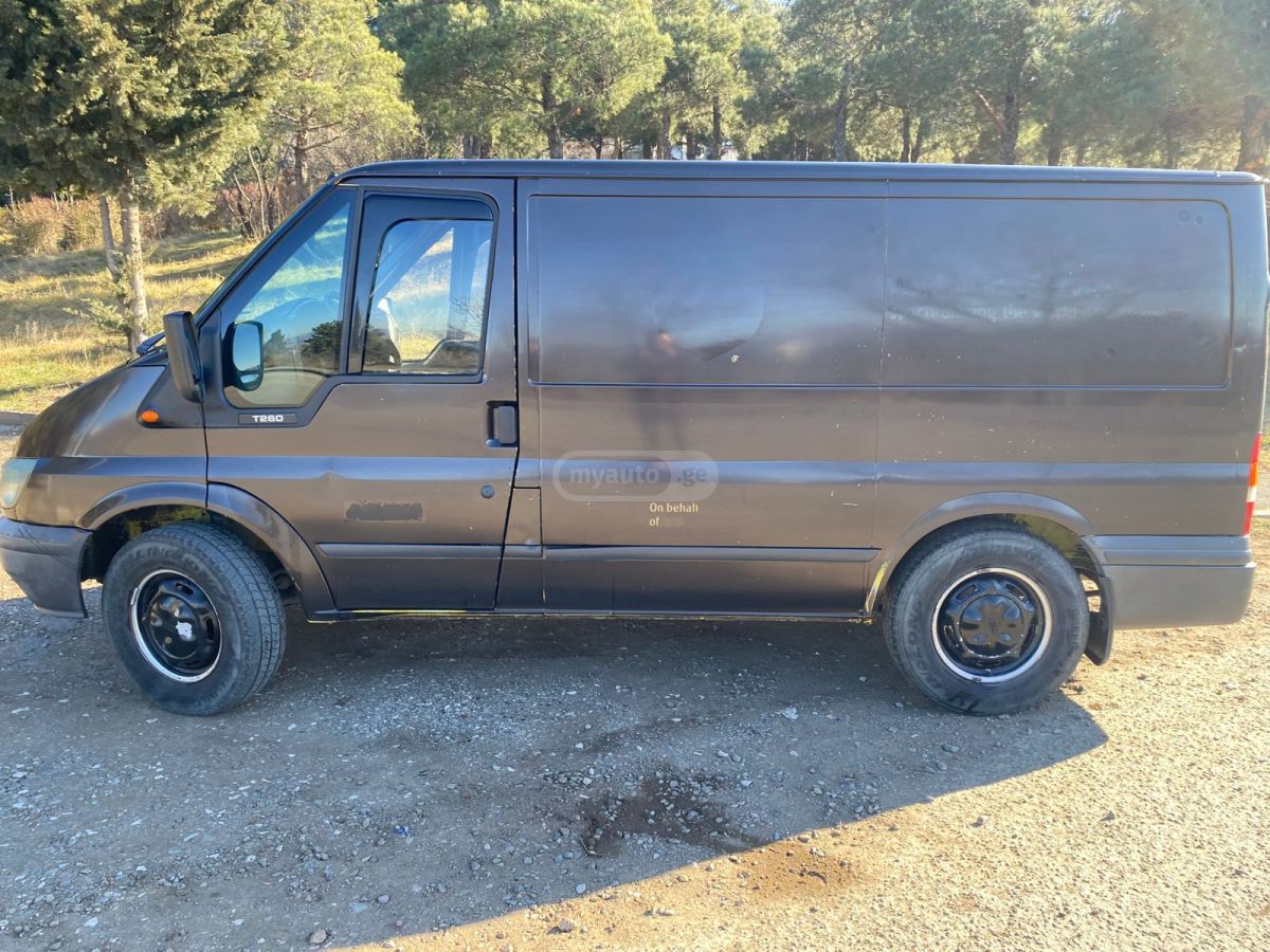 Ford Transit 2001 — photo 2