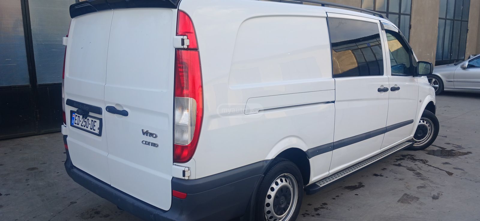 Mercedes-Benz Vito 2012 — photo 2