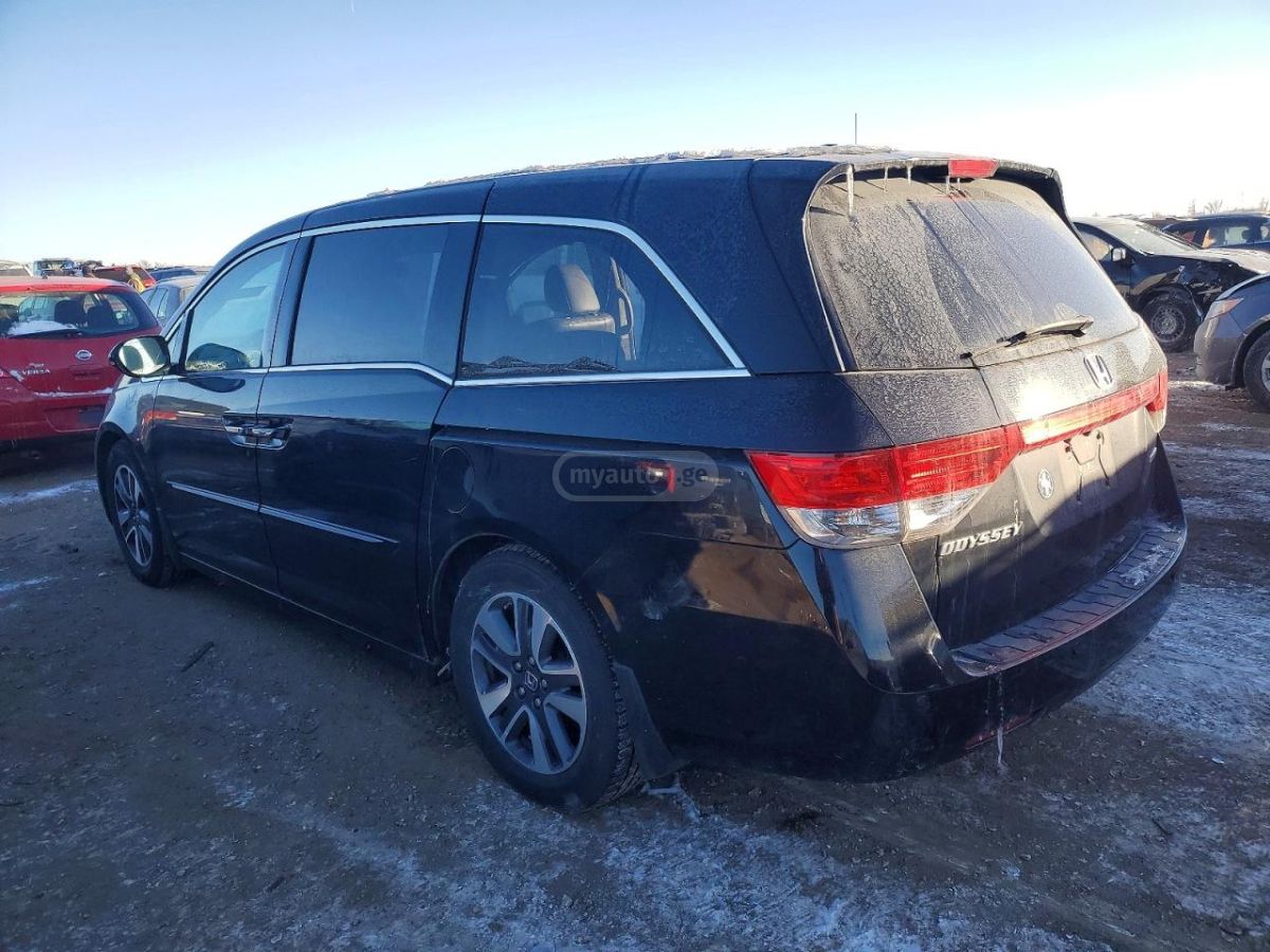 Honda Odyssey 2014 — photo 2