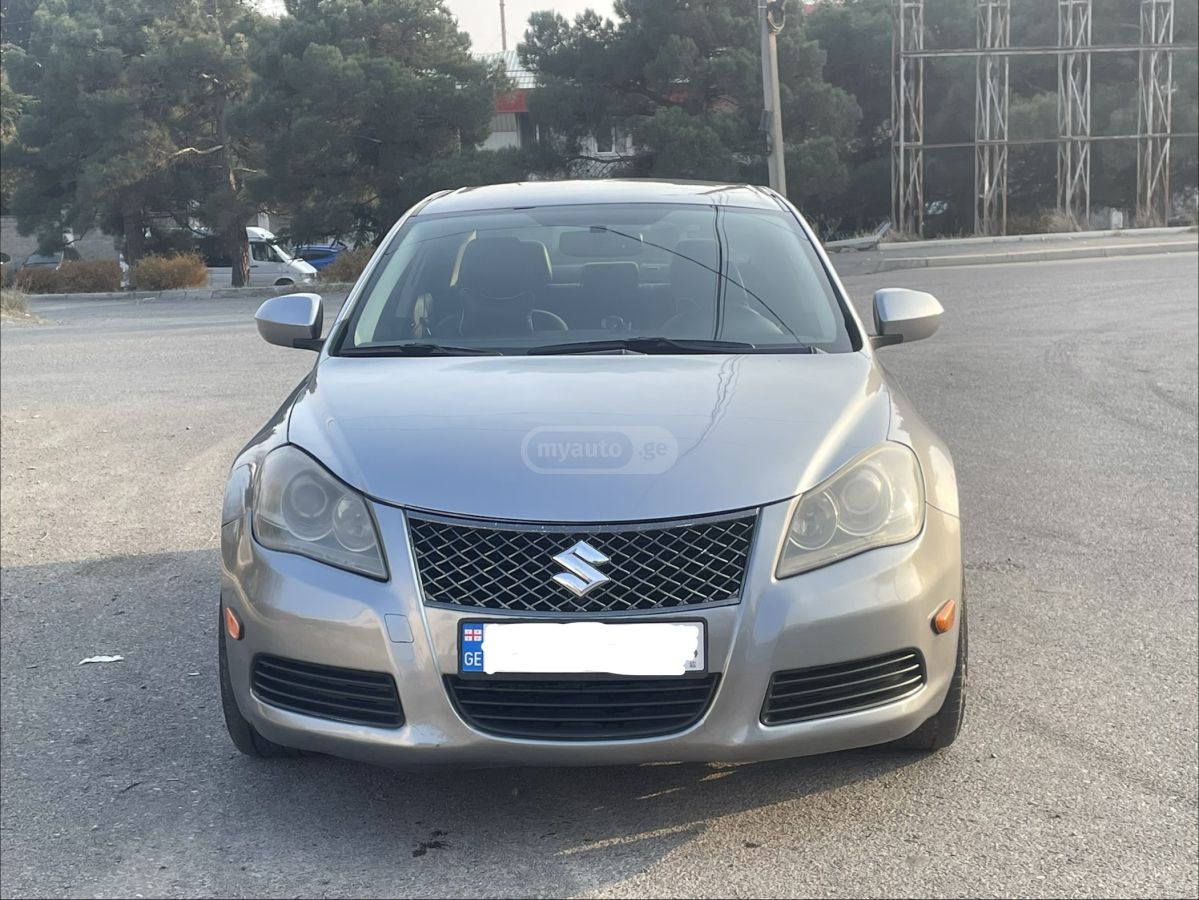 Suzuki Kizashi 2011 — photo 2