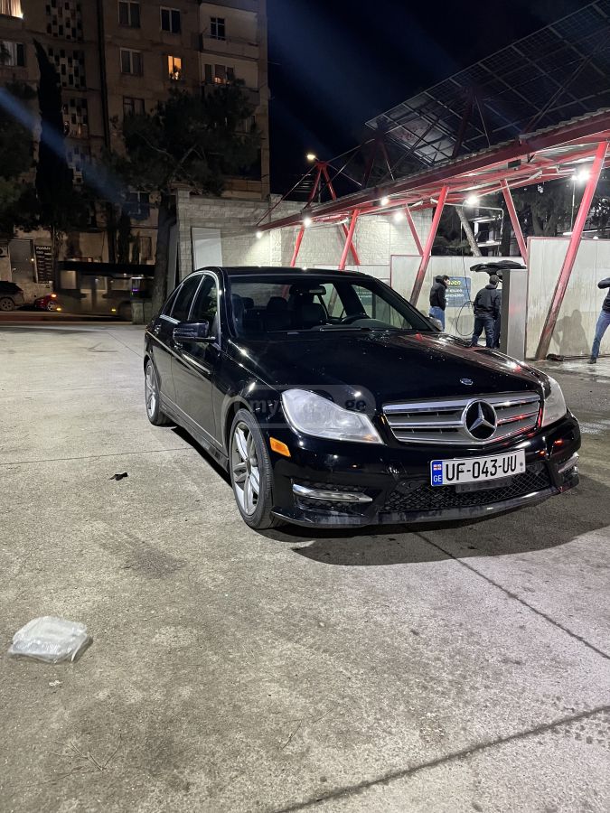 Mercedes-Benz C 250 2014 — photo 2