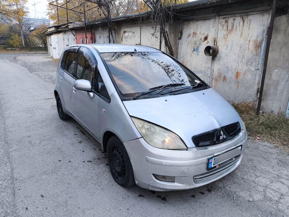 Mitsubishi Colt