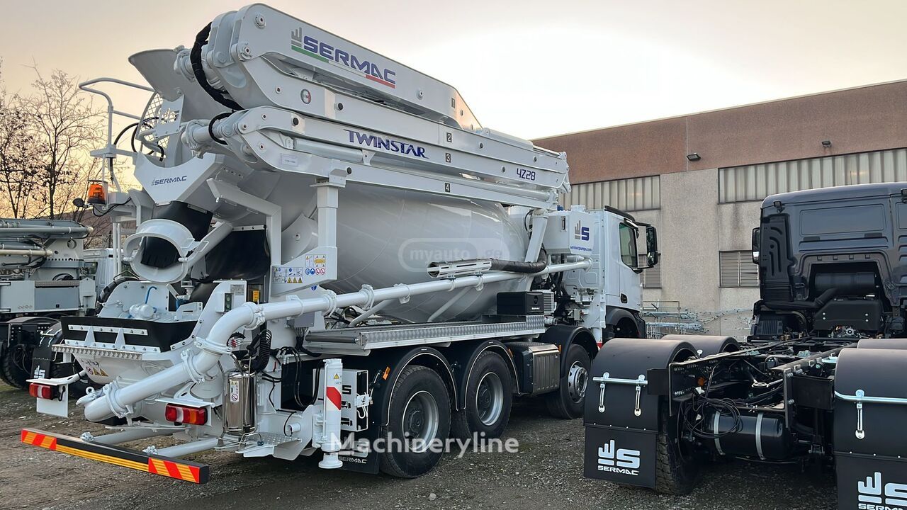 Mercedes-Benz Arocs 2026 — photo 2