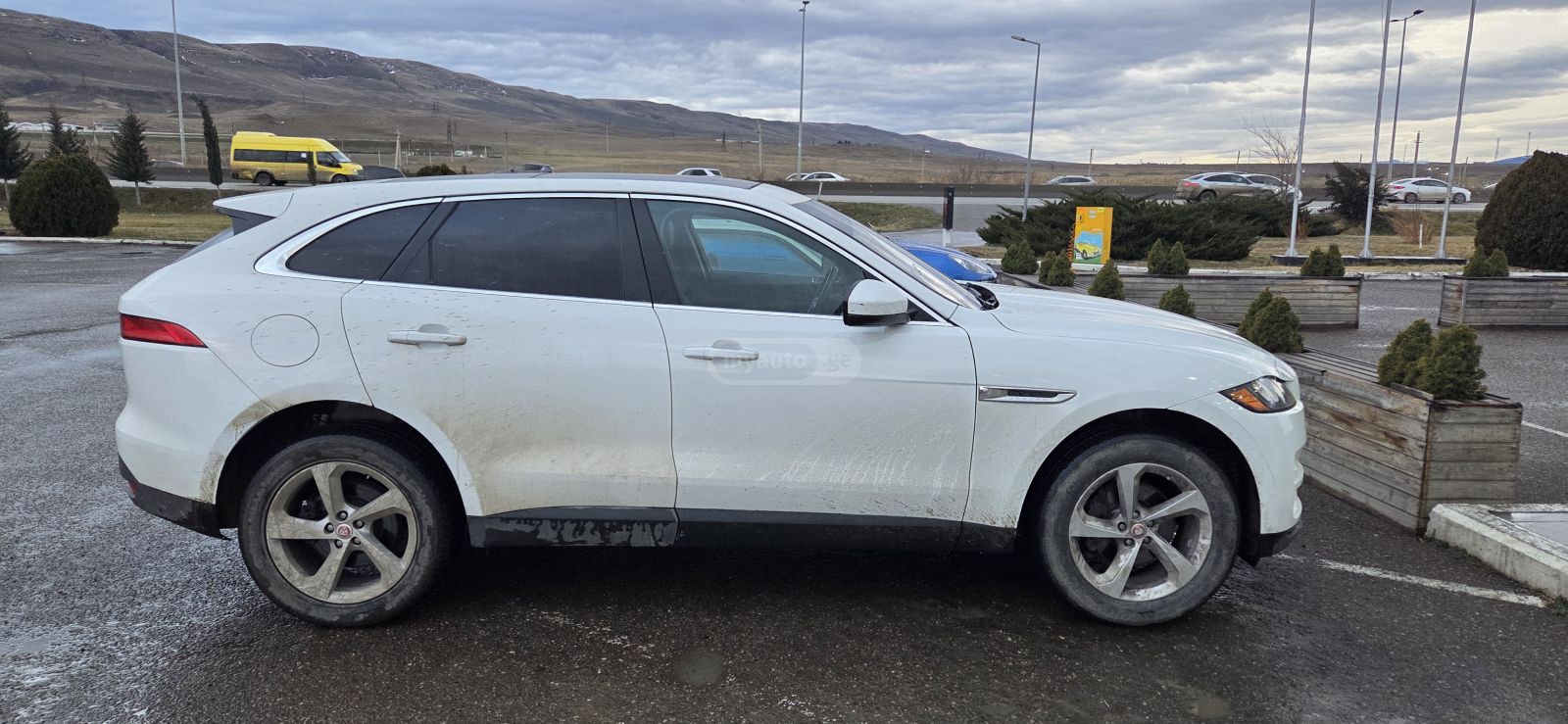 Jaguar F-Pace 2020 — photo 2