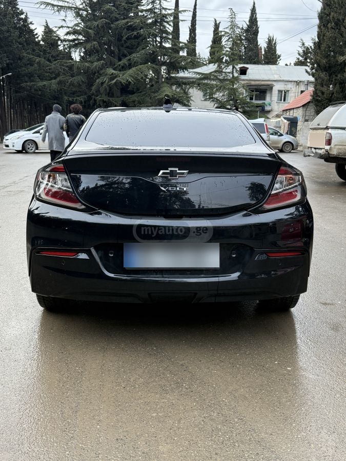 Chevrolet Volt 2017 — photo 2