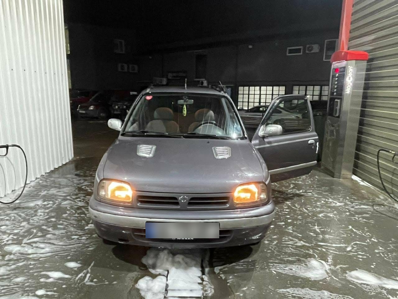 Nissan Micra 1993 — photo 2