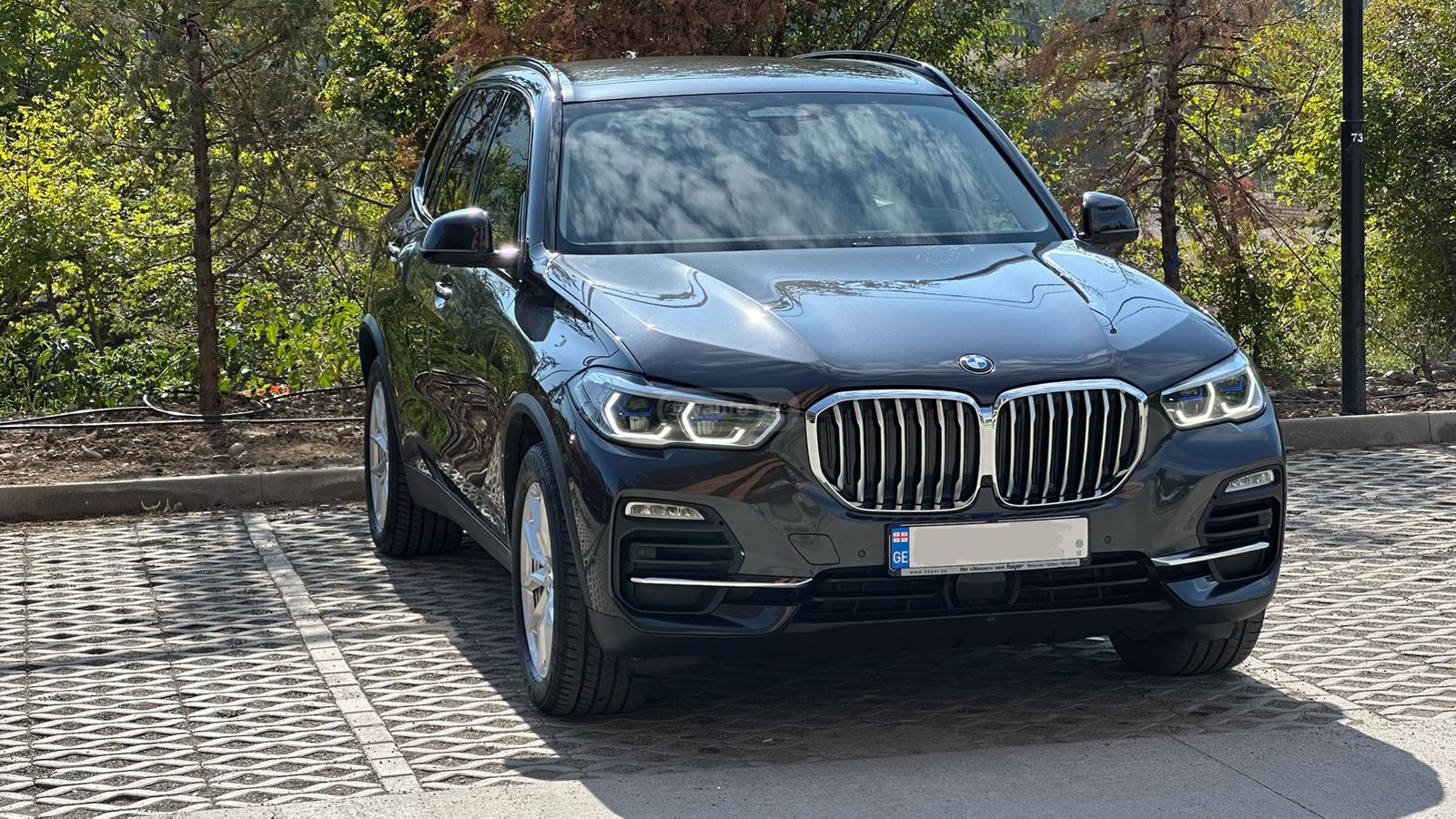 BMW X5 2019 — photo 2