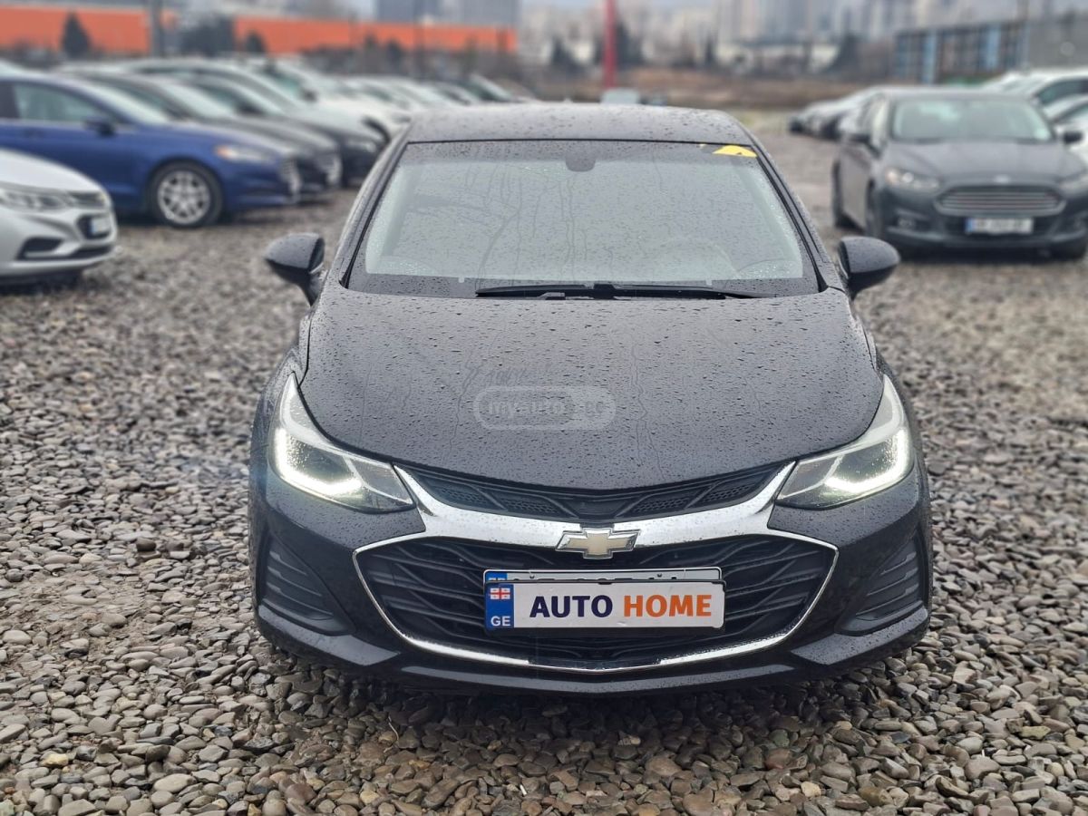 Chevrolet Cruze 2019 — photo 2
