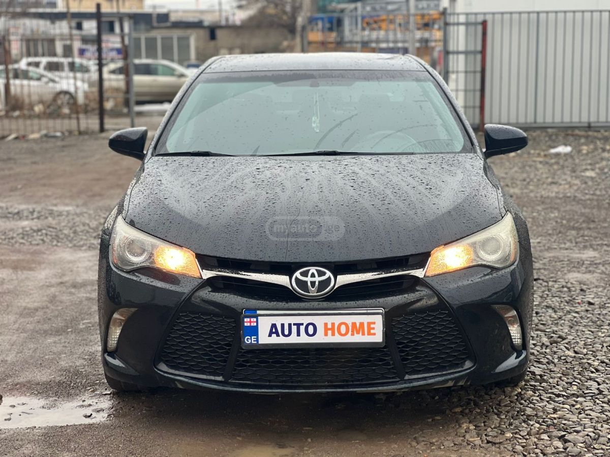 Toyota Camry 2014 — photo 2