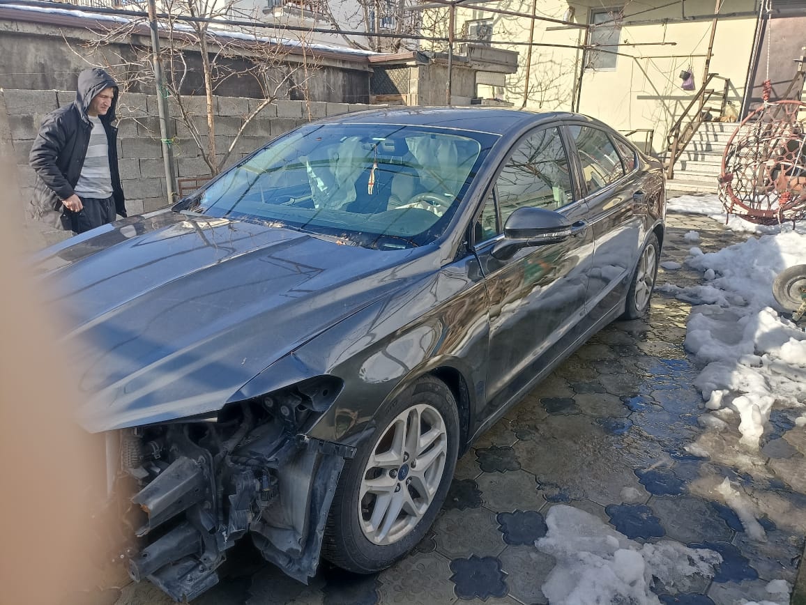 Ford Fusion 2015 — photo 2