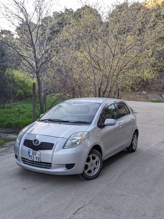 Toyota Vitz 2006 — photo 2
