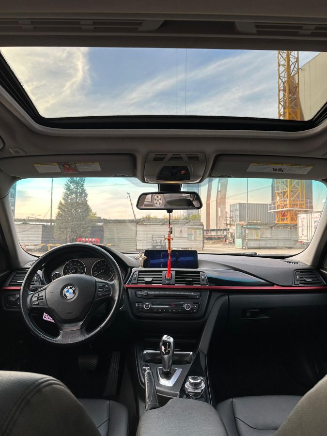 BMW 328 2012 — photo 2