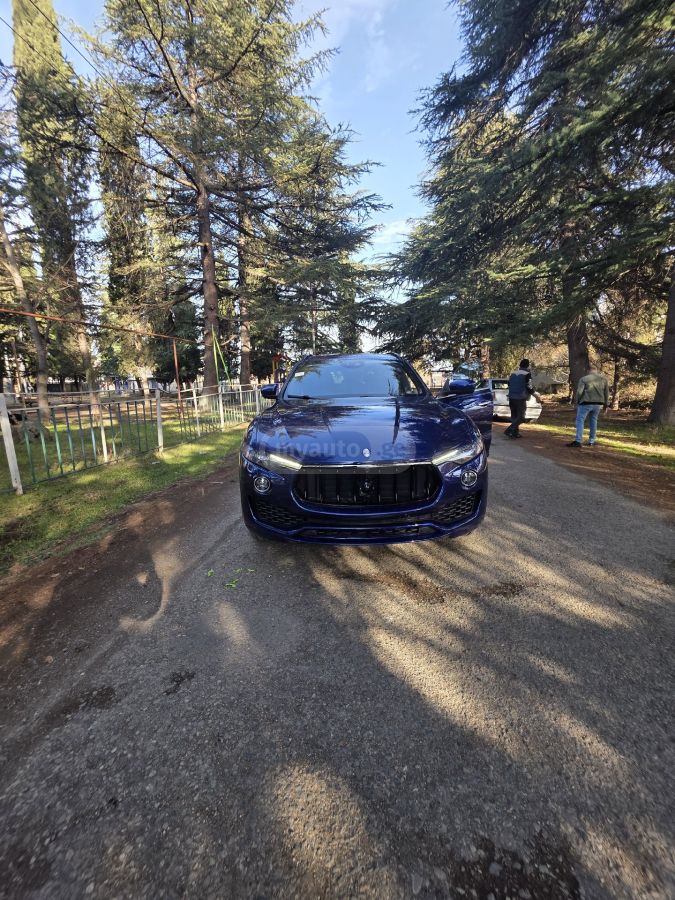 Maserati Levante 2017 — photo 2